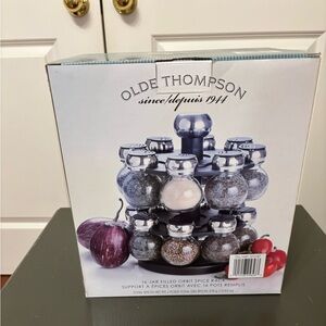 Olde Thompson 16-Jar Orbit Spice Rack - Clear Glass & Silver